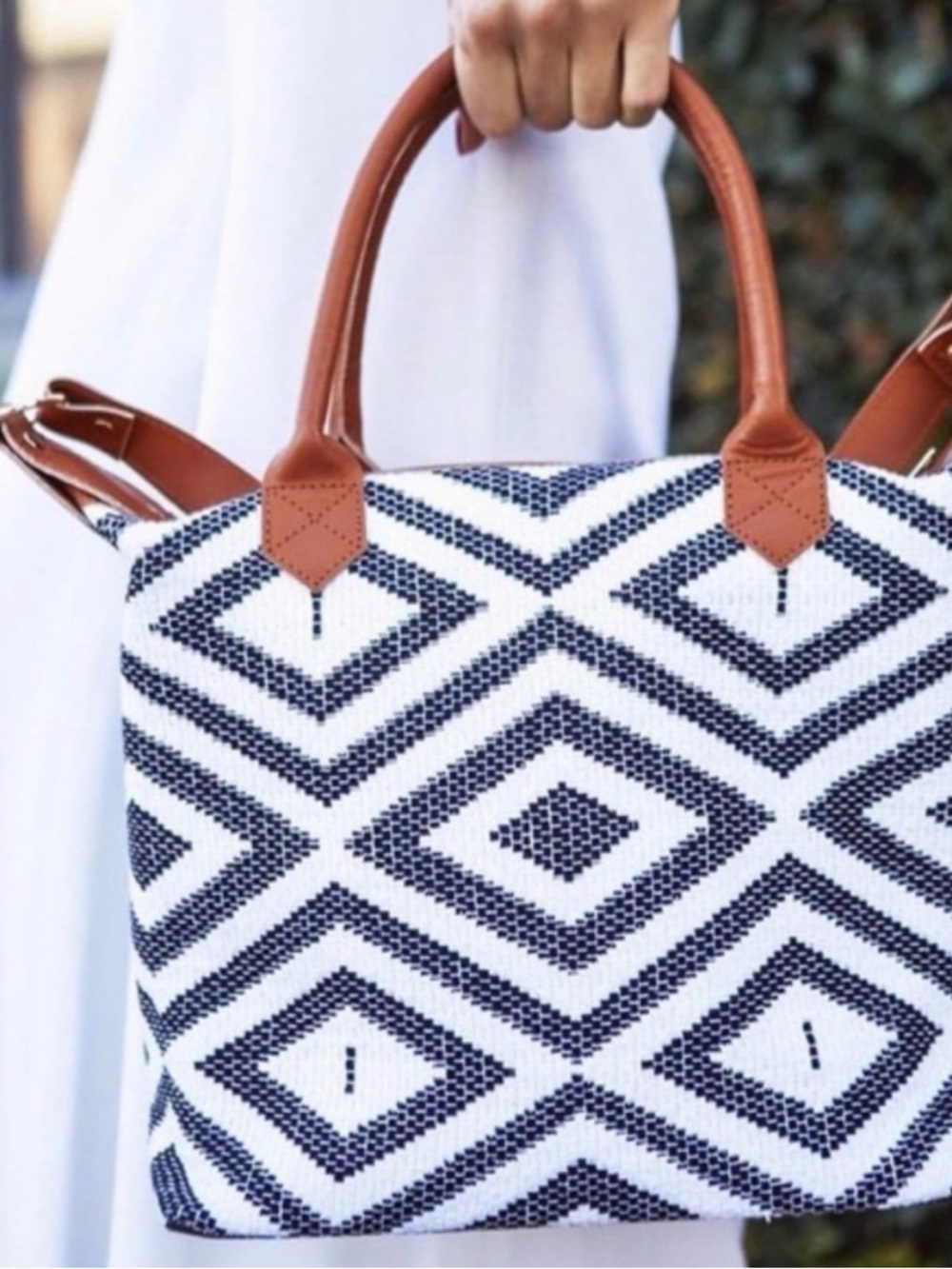 NWOT Tribe Alive X Rachel Zoe Custom Carryall Black and White Geometric Bag